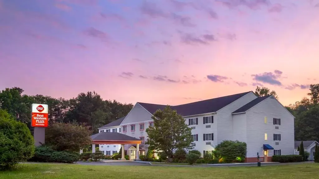 Best Western Plus Berkshire Hills Inn & Suites