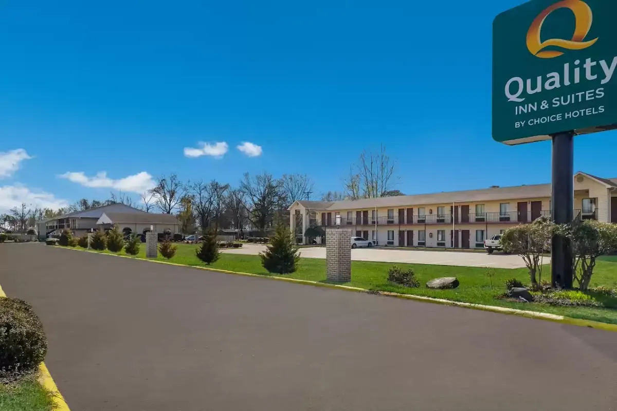 Quality Inn & Suites West Helena