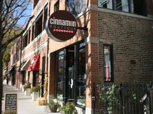 Roscoe Village Guesthouse