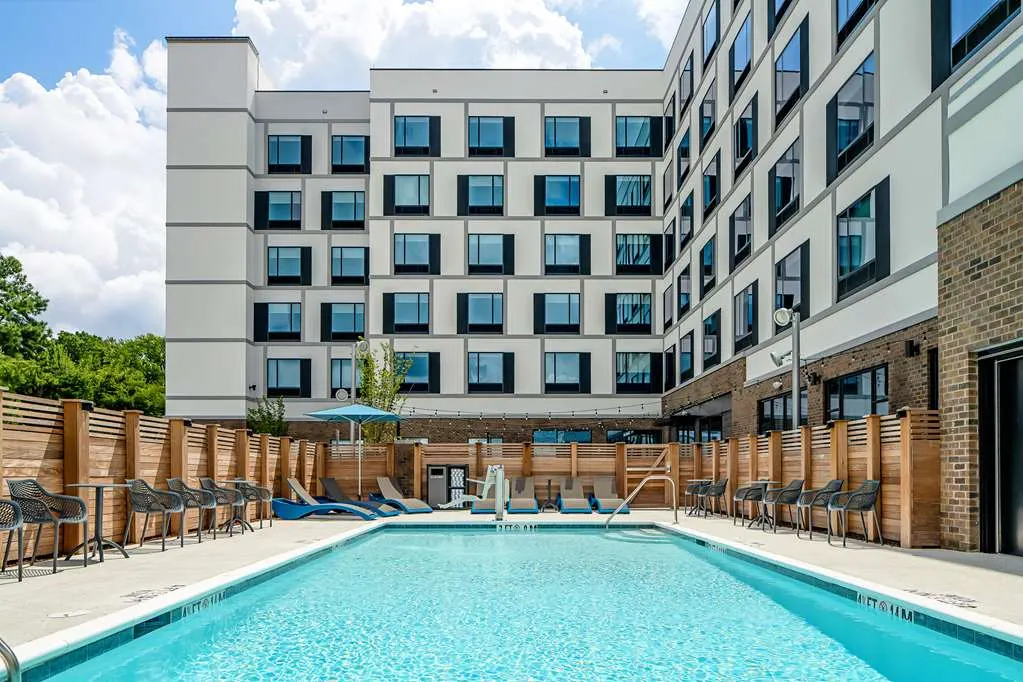 Hampton Inn & Suites Raleigh Midtown