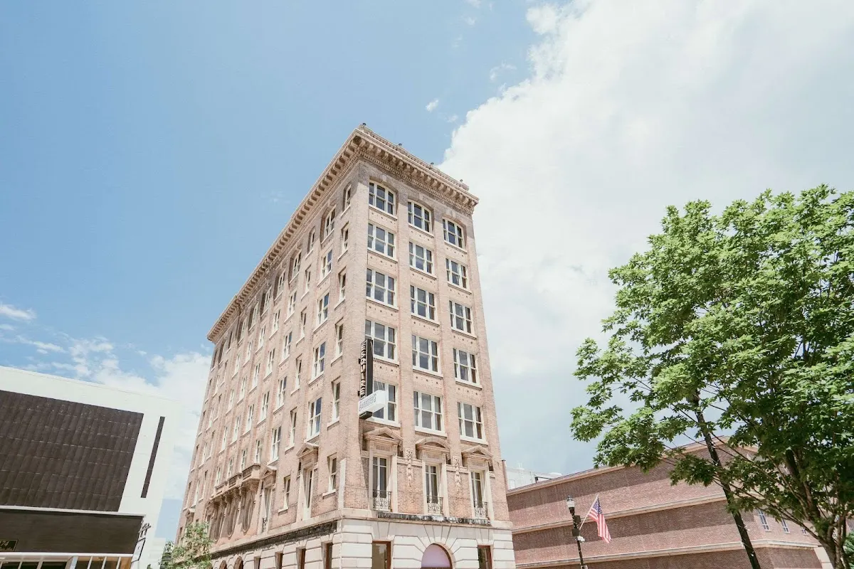 The Esquire Hotel Downtown Gastonia, an Ascend Collection Hotel