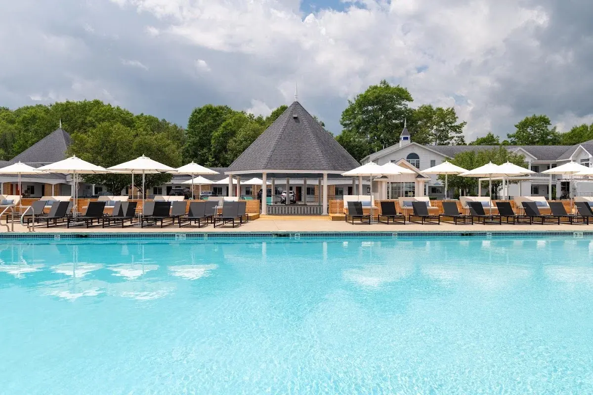 Driftaway Hotel + Pool, Ogunquit Resort Collection