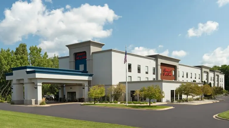 Hampton Inn & Suites Grand Rapids-Airport 28th St