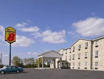 Super 8 by Wyndham Bowling Green North