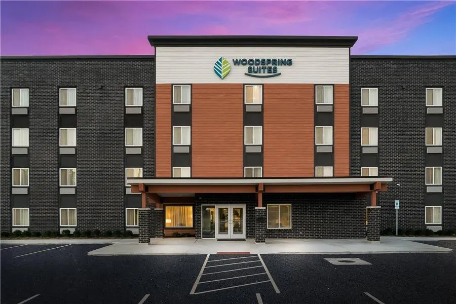 WoodSpring Suites Detroit Sterling Heights
