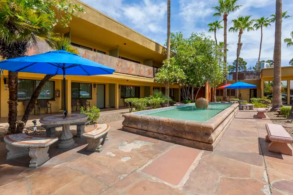 Royal Sun Hotel & Suites