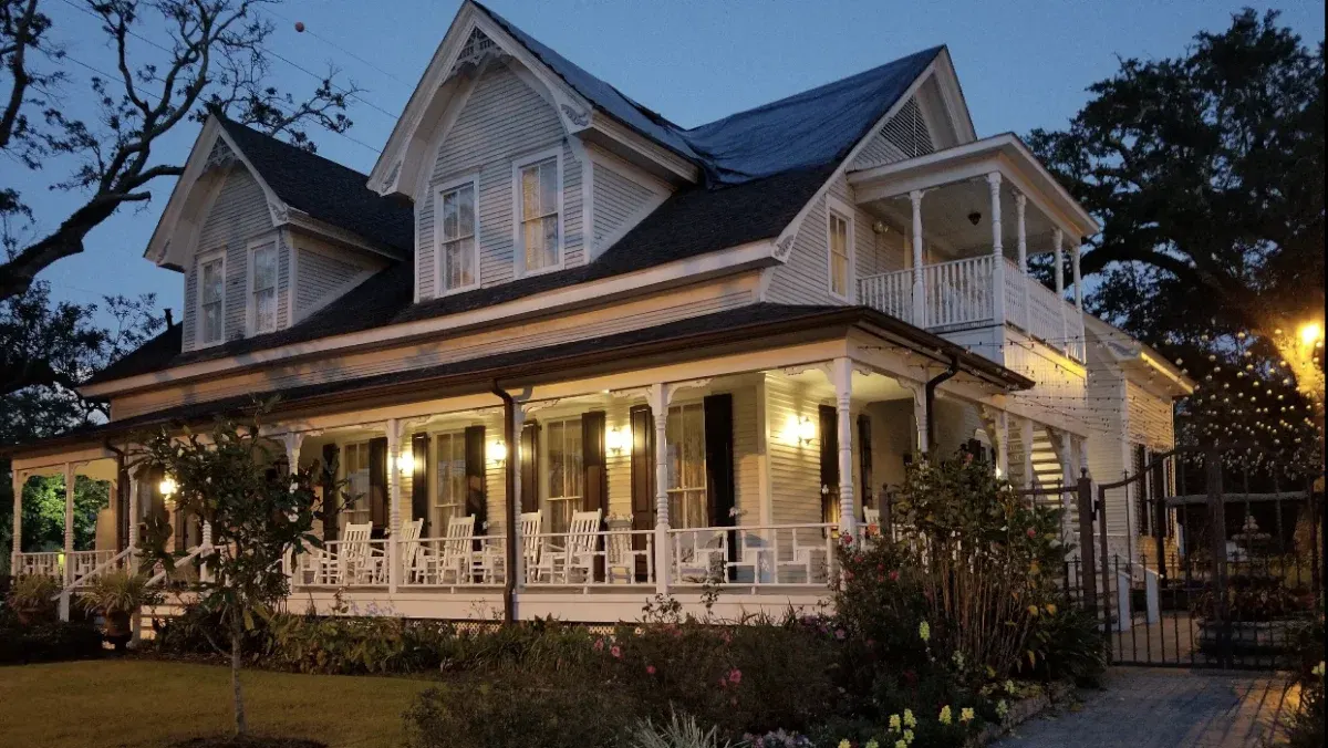Grand Magnolia Ballroom & Suites