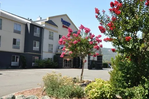 Fairfield by Marriott Inn & Suites Ukiah Mendocino County