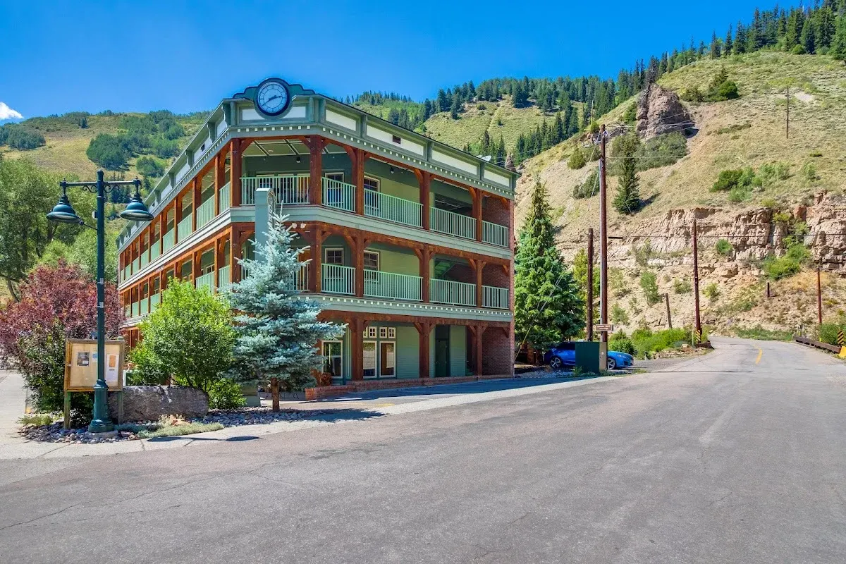 Green Bridge Inn