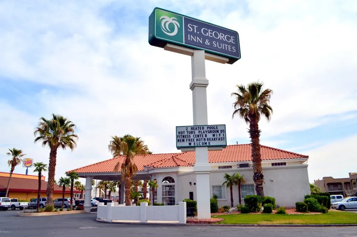 St. George Inn & Suites
