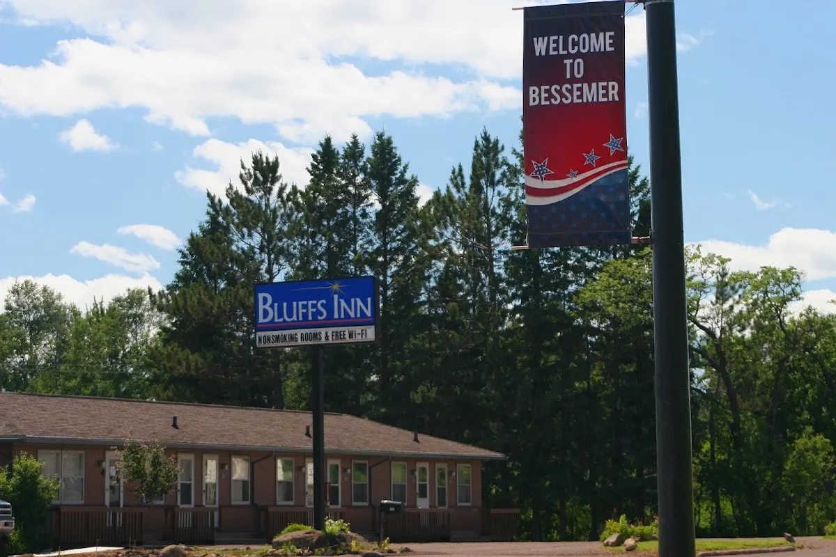 Bluffs Inn Bessemer