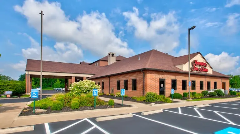 Hampton Inn & Suites Cleveland-Airport/Middleburg Heights