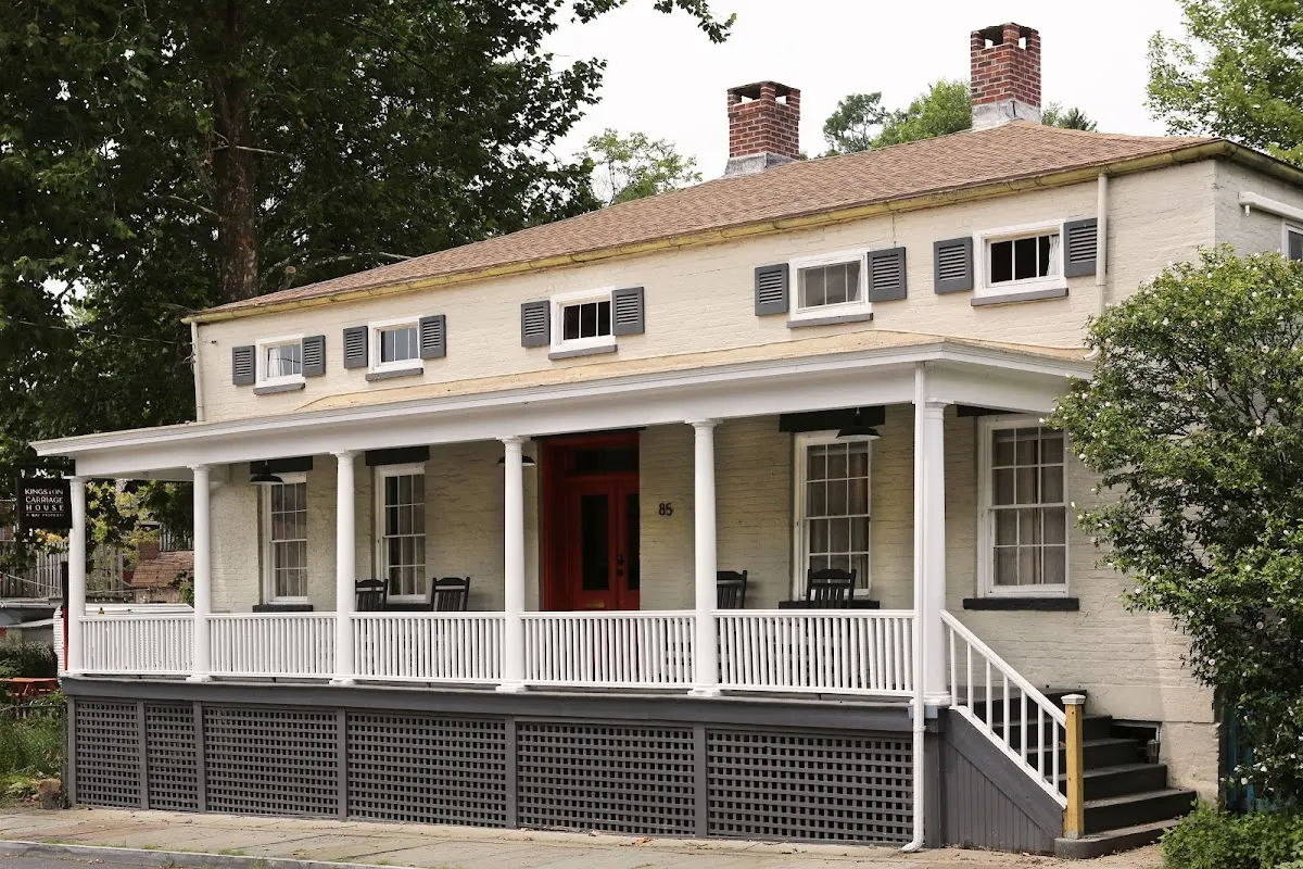 Kingston Carriage House