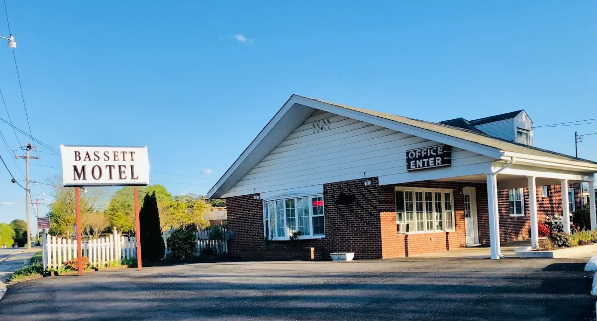 Bassett Motel