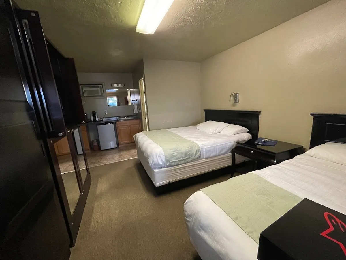 Gateway Inn