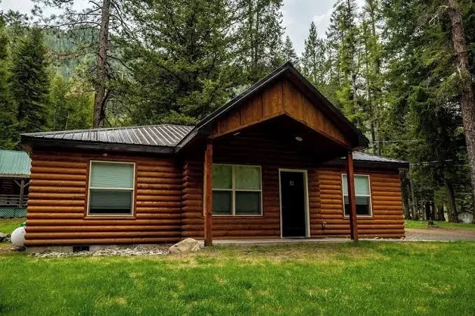 Eagle Cap Chalets