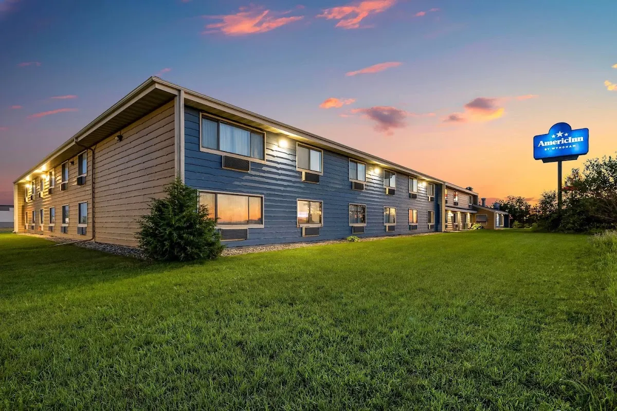 AmericInn by Wyndham Albert Lea