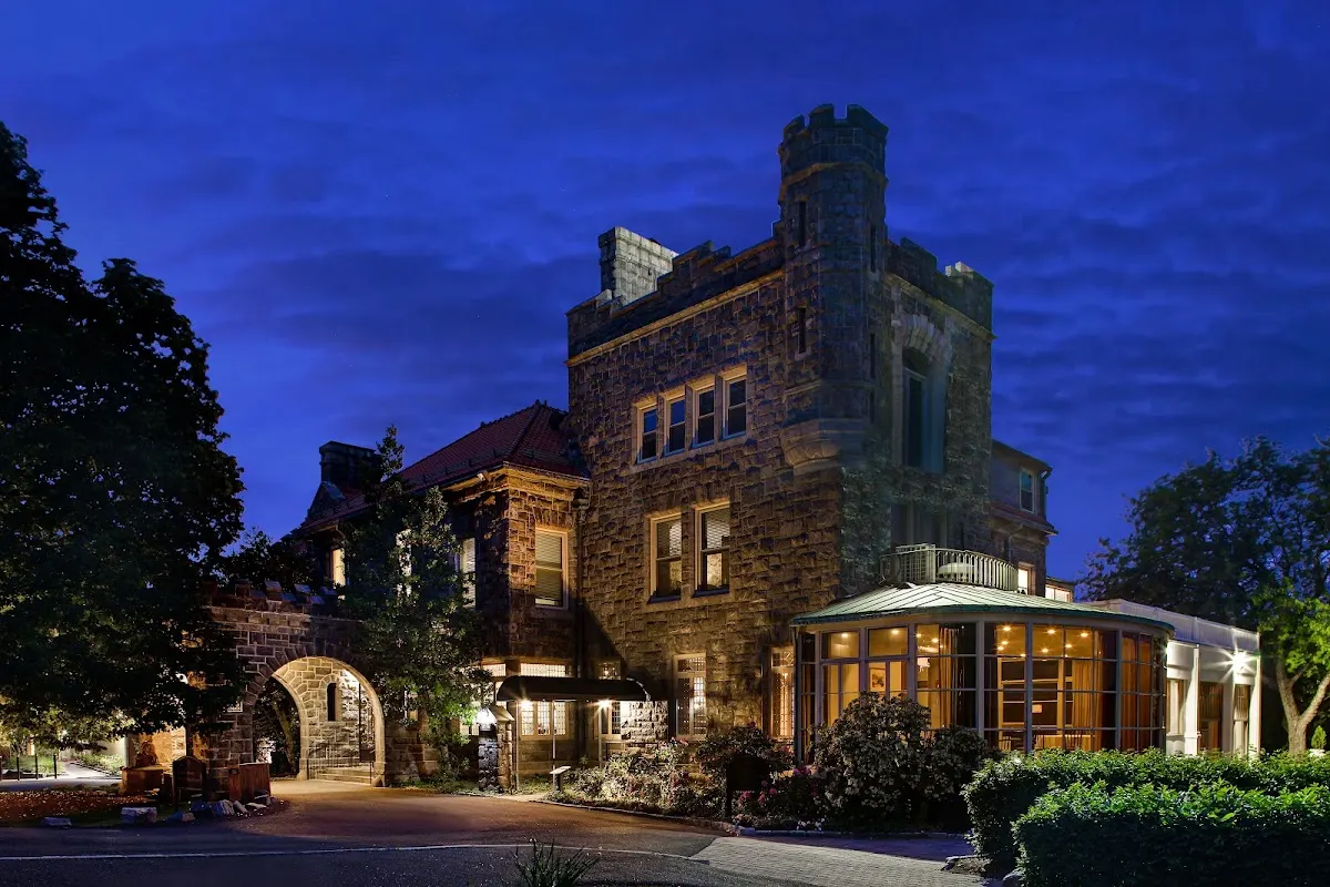 Tarrytown House Estate