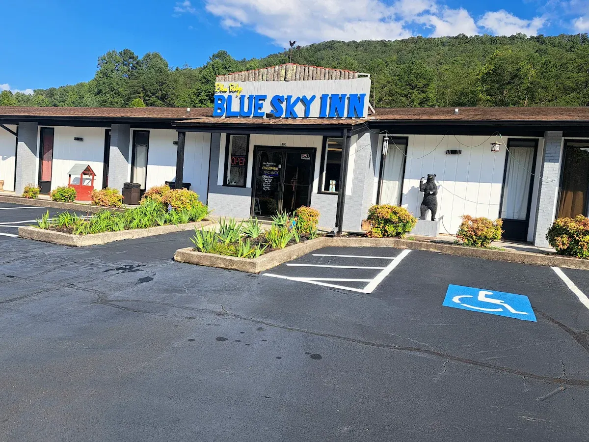 Blue Sky Inn