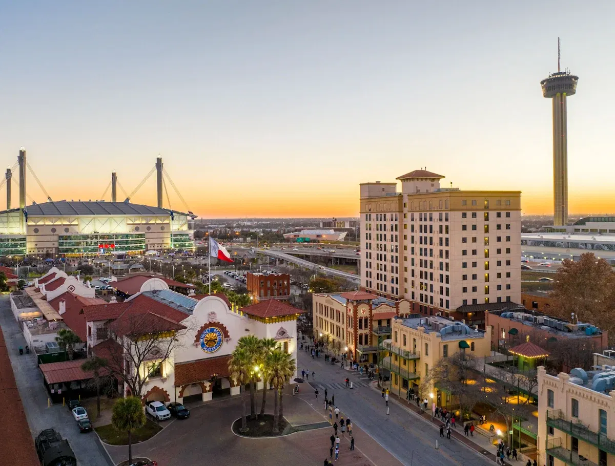 Staybridge Suites San Antonio Downtown Conv Ctr, an IHG Hotel