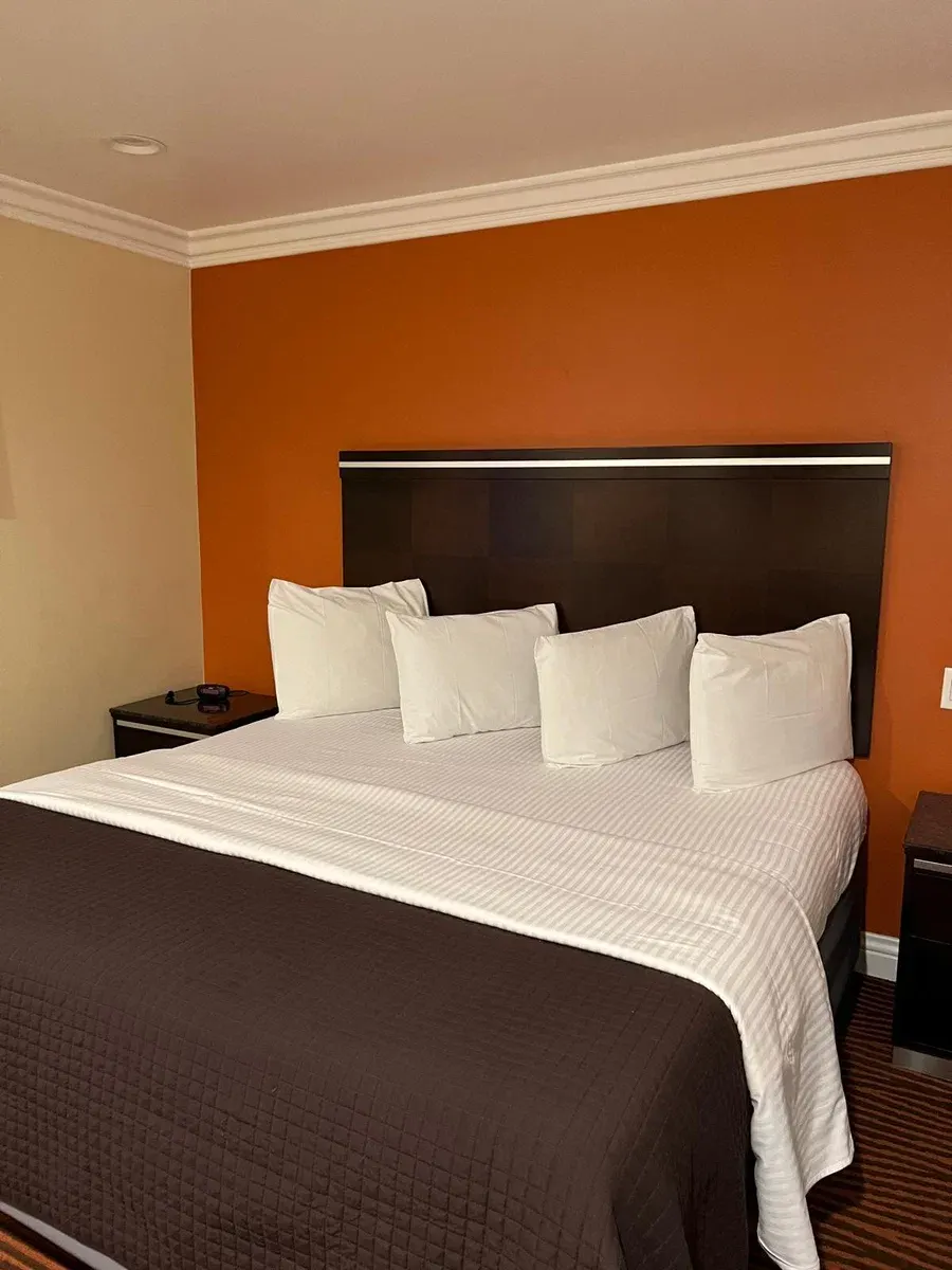 Convention Center Inn & Suites