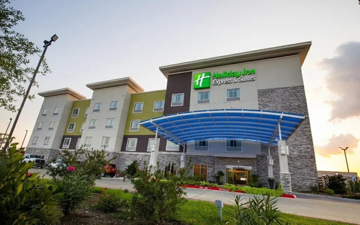 Holiday Inn Express & Suites Pasadena - Houston Southeast by IHG