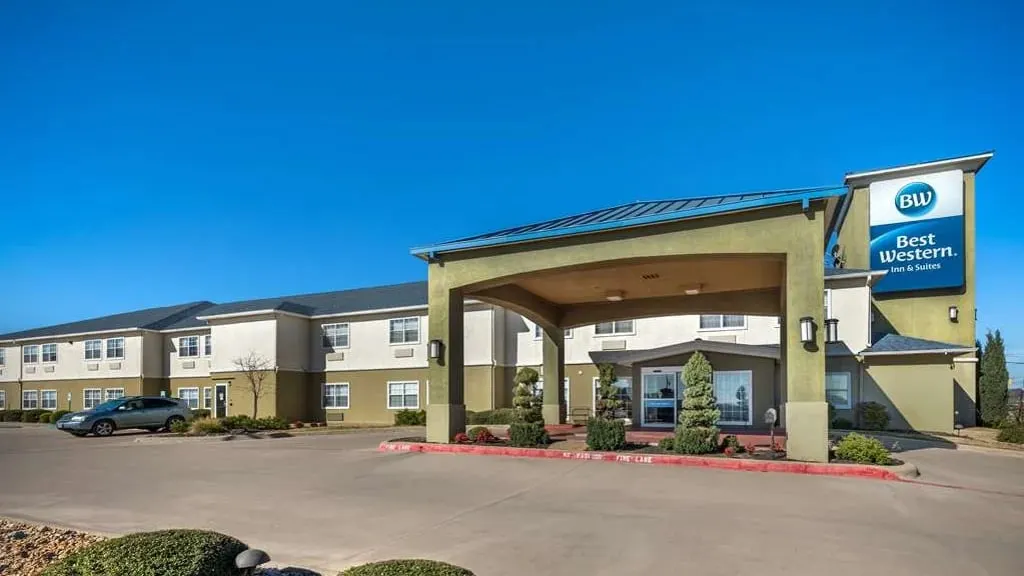Best Western Club House Inn & Suites