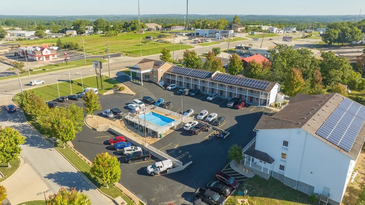 Schmidt's Creek Hotel