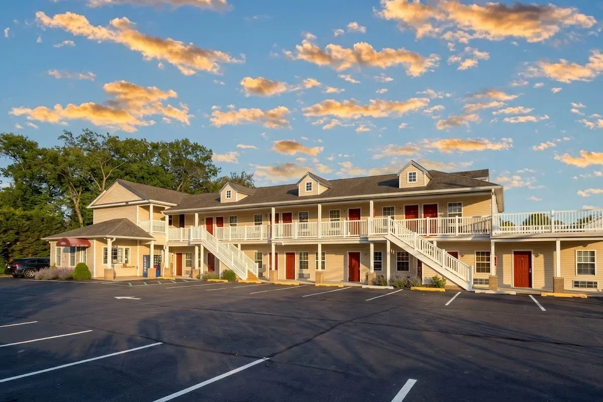 At 9 Motel Near Freehold I-195