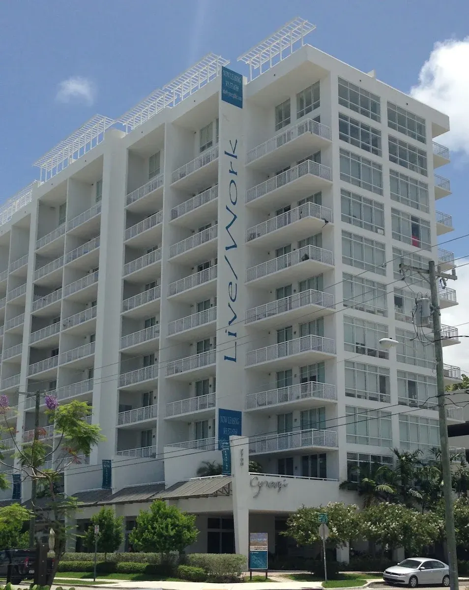 Real Living Hotel Residences