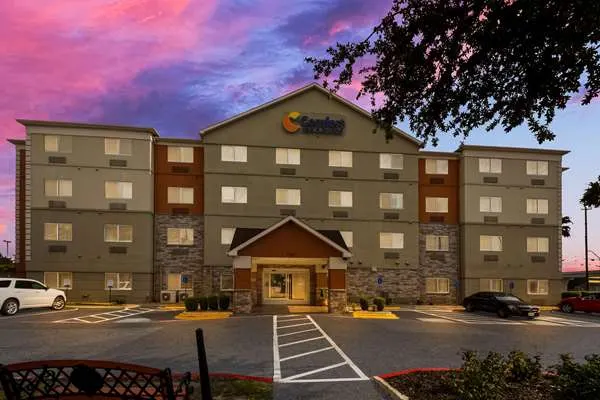 Comfort Inn & Suites Austin North Loop