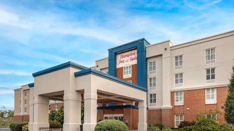 Hampton Inn & Suites Plymouth