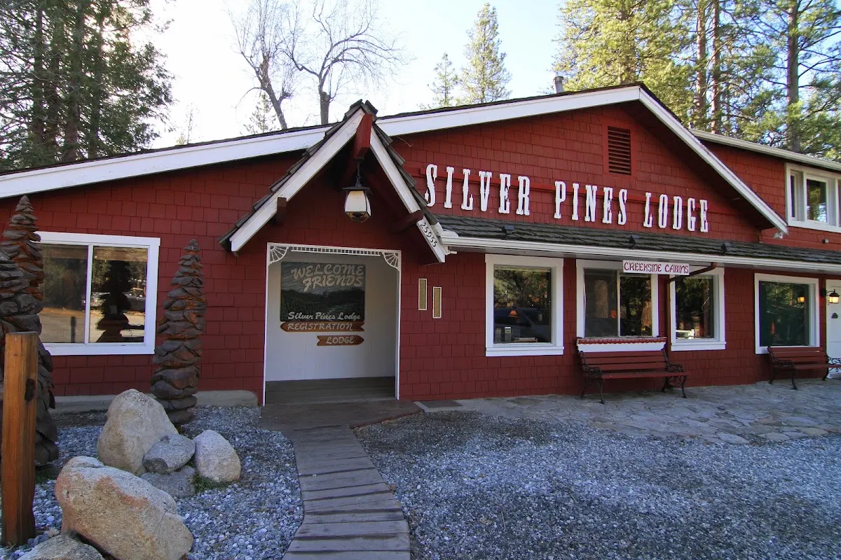 Silver Pines Lodge
