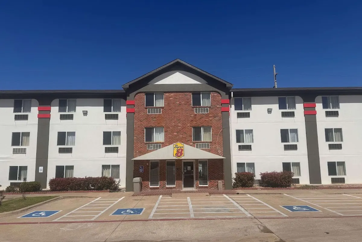 Super 8 by Wyndham College Station