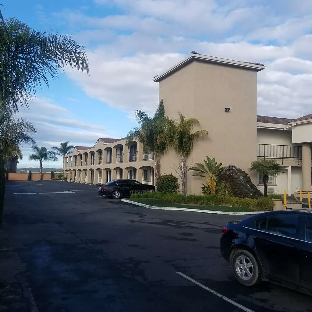 SureStay by Best Western Hollister