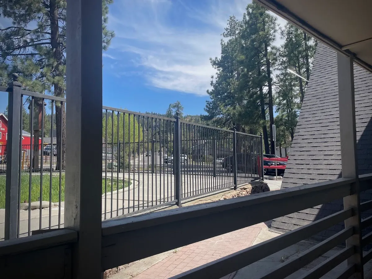 Studio 9 Big Bear