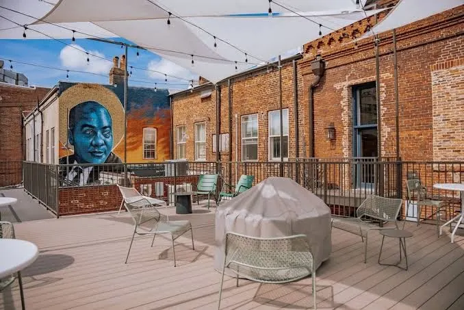 The Woodward Hotel