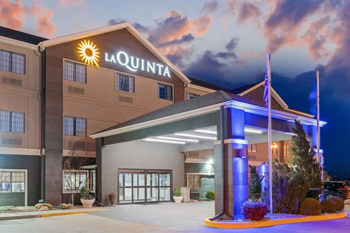 La Quinta Inn & Suites by Wyndham Ada