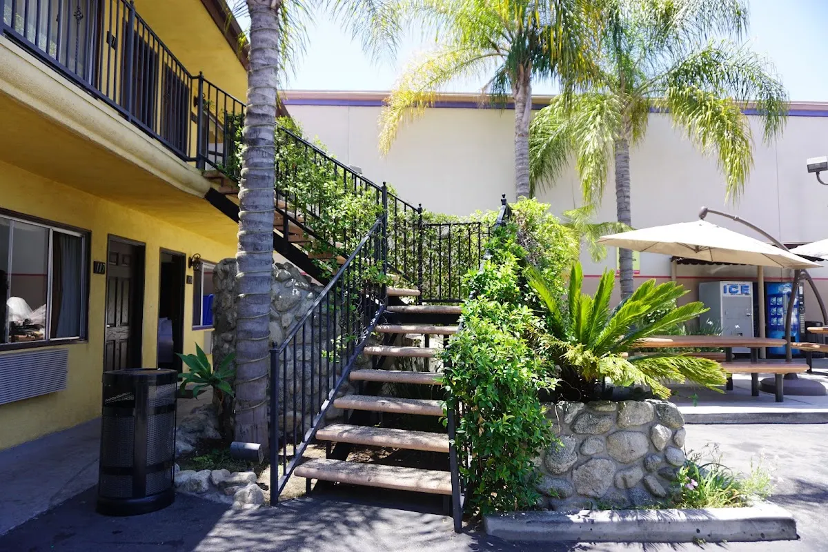 Casa Bella Inn -Downtown LA