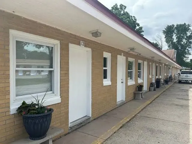 Custom Stay Residence & Suites