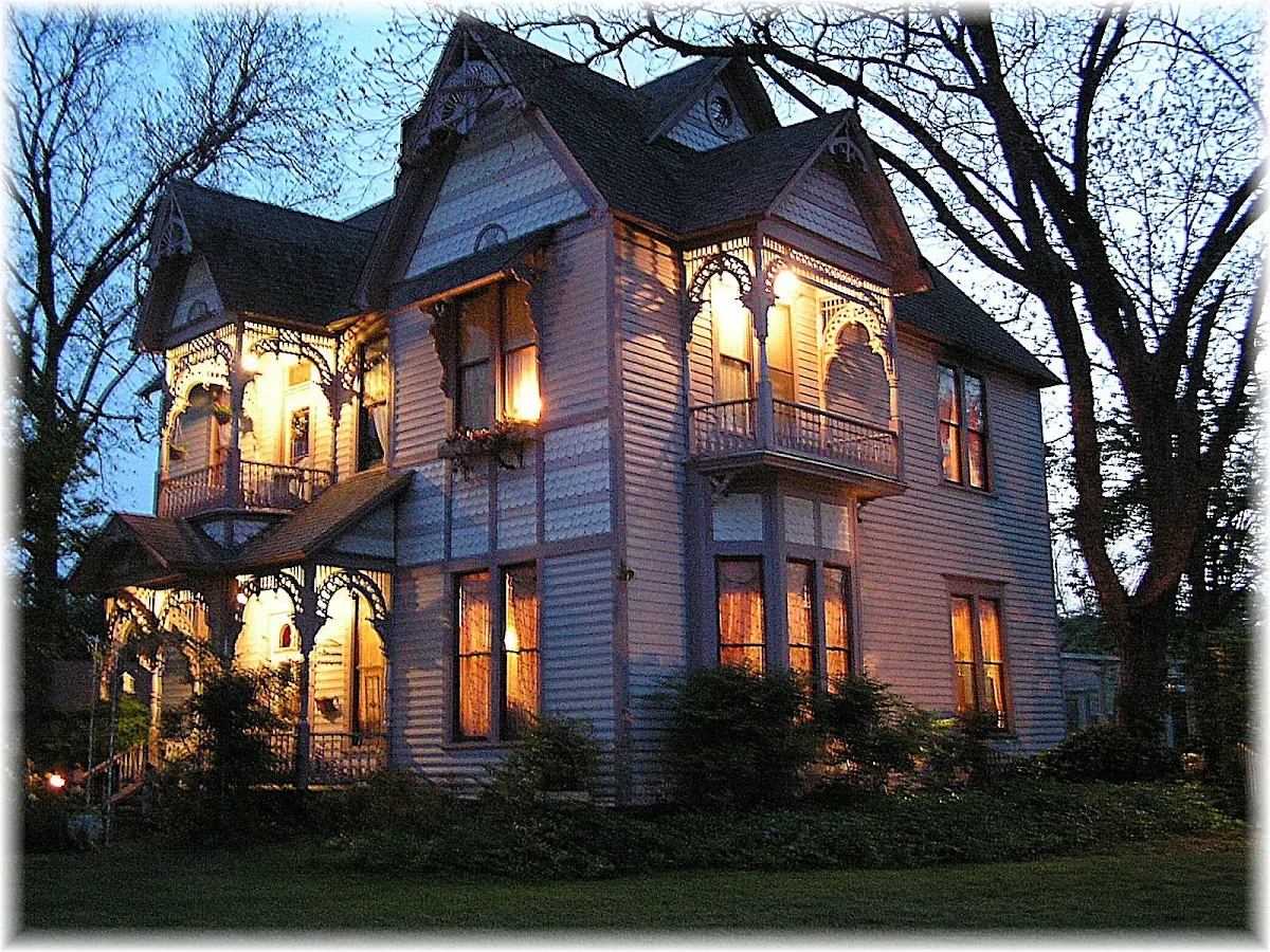 Carleton House Bed and Breakfast