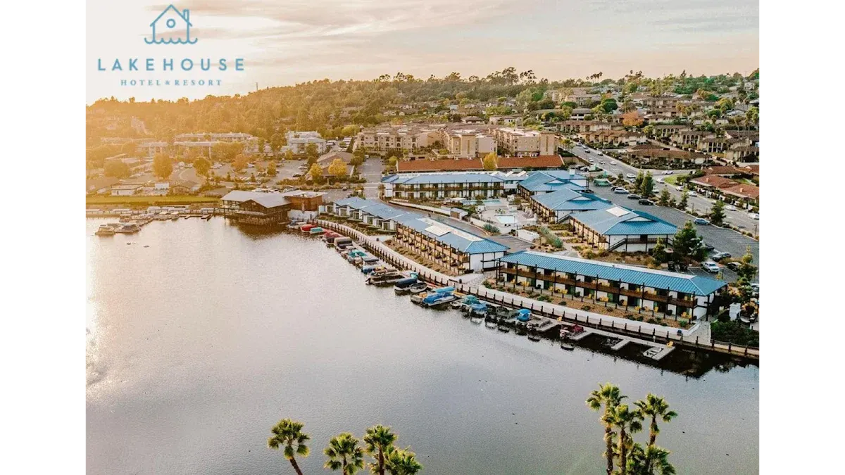 Lakehouse Resort