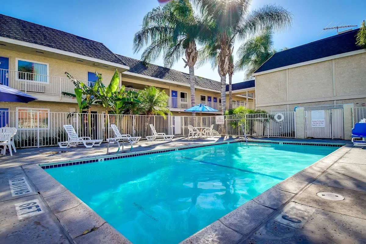 Motel 6 Riverside, CA - South