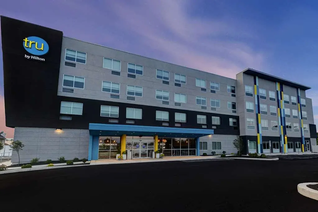 Tru by Hilton Grantville