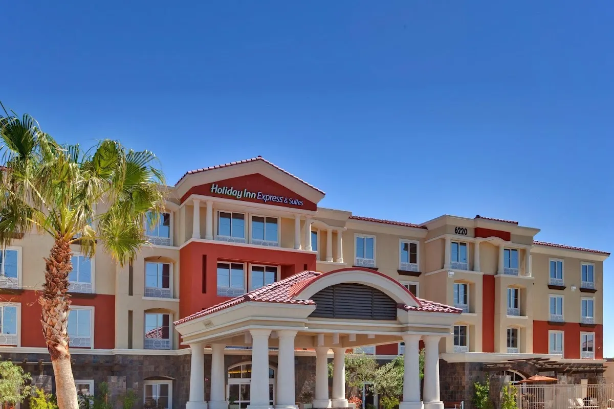 Holiday Inn Express & Suites Las Vegas SW – Spring Valley by IHG
