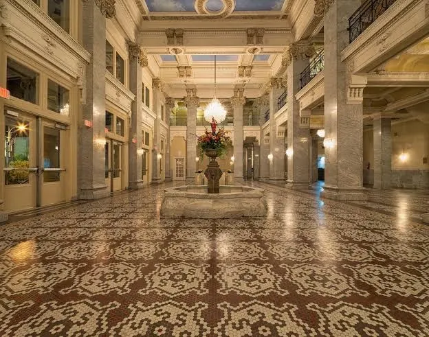 The Hotel Bentley of Alexandria