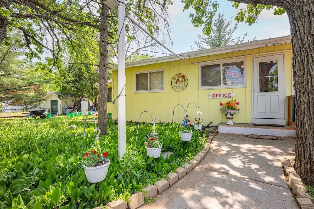 Oak Crest Motel