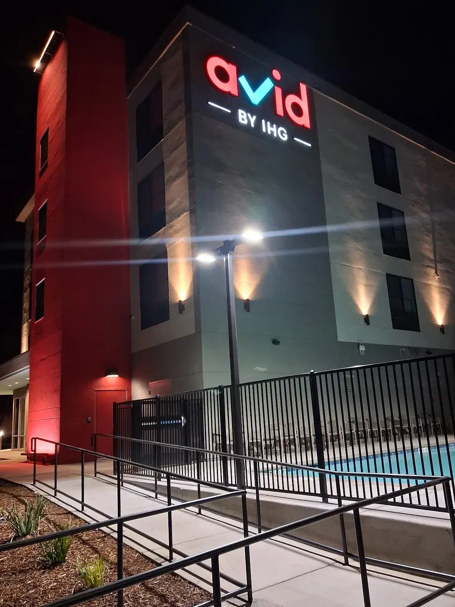 avid Hotel Redding by IHG
