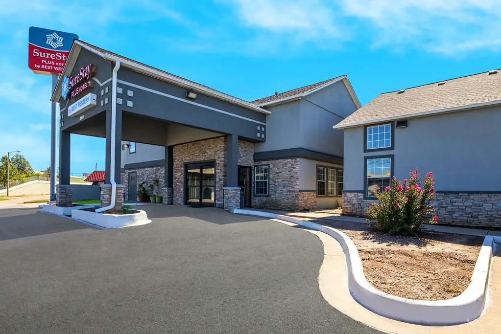 SureStay Plus by Best Western Tulsa East