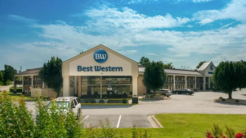 Best Western Windsor Suites